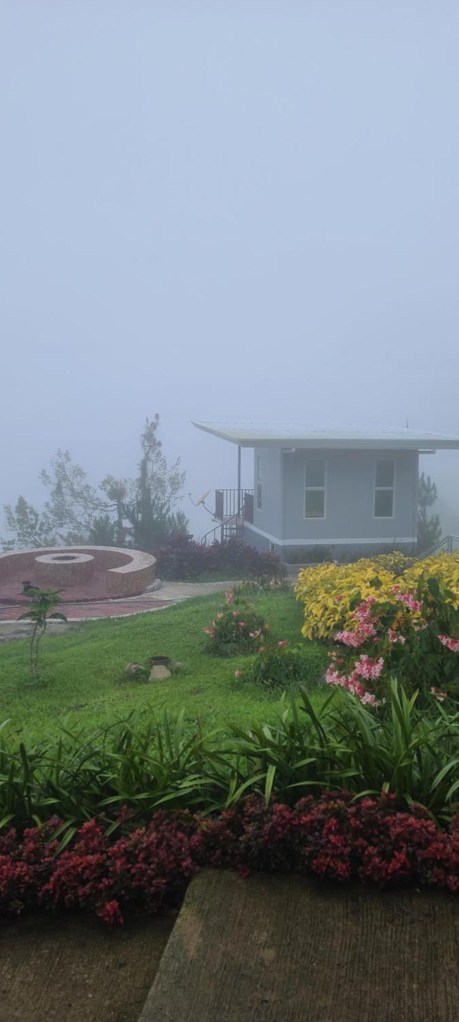 Serene Mountain Escape Digos Экстерьер фото